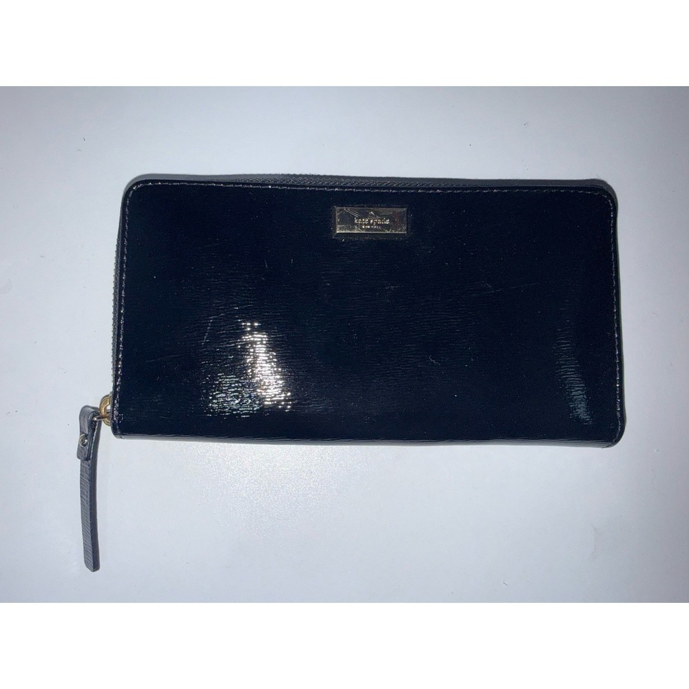 Kate Spade NY Cedar Street Patent Lacey Walle V